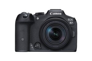 Canon EOS R7 + RF-S 18-150mm IS STM