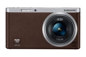 Samsung NX Mini + 9-27 mm