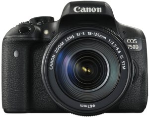 Canon EOS 750D + 18-135mm IS STM
