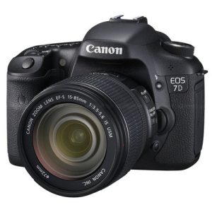 Canon EOS 7D + EF-S 18-135mm