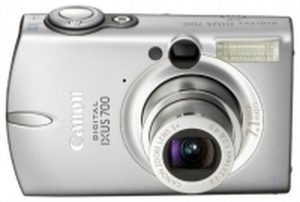 Canon Digital IXUS 700
