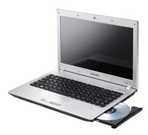 Samsung Q330-JA05UK